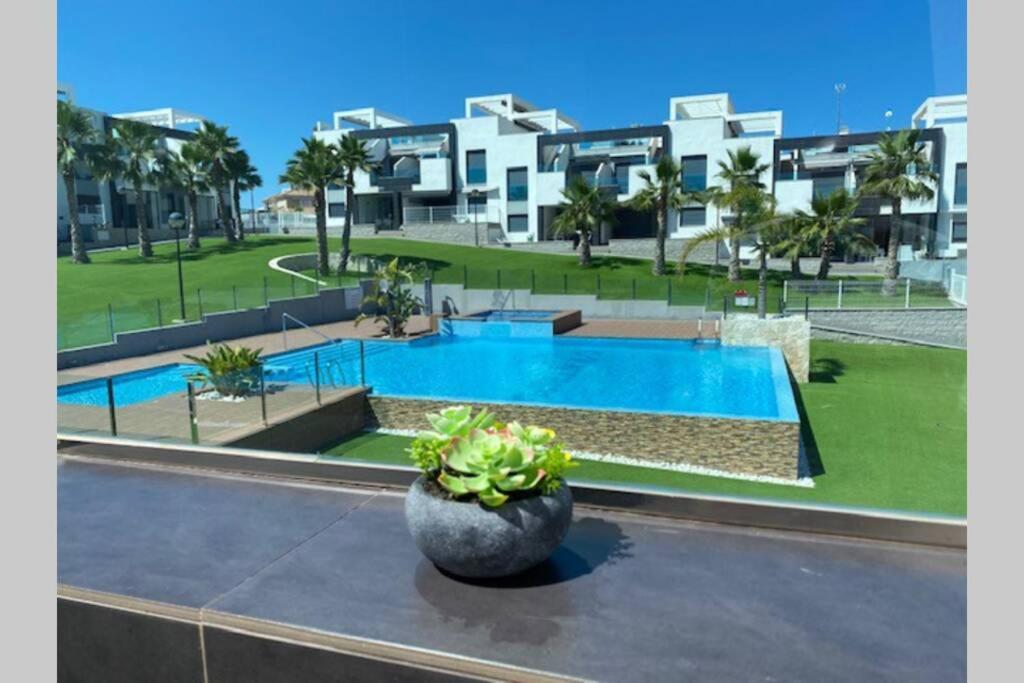 Luxury Penthouse Oasis Beach VIII Orihuela Costa Punta Prima ตอร์เรเวียคา ภายนอก รูปภาพ