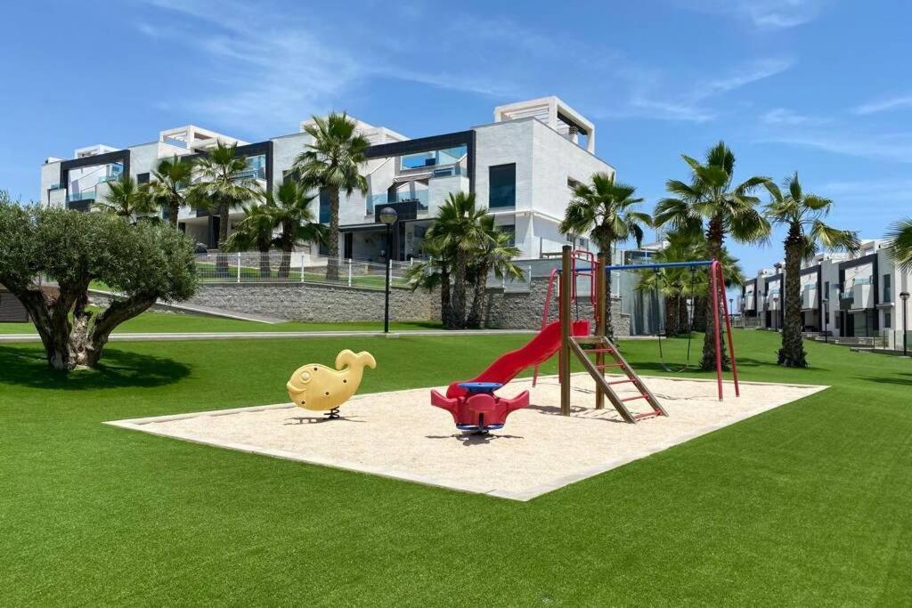 Luxury Penthouse Oasis Beach VIII Orihuela Costa Punta Prima ตอร์เรเวียคา ภายนอก รูปภาพ