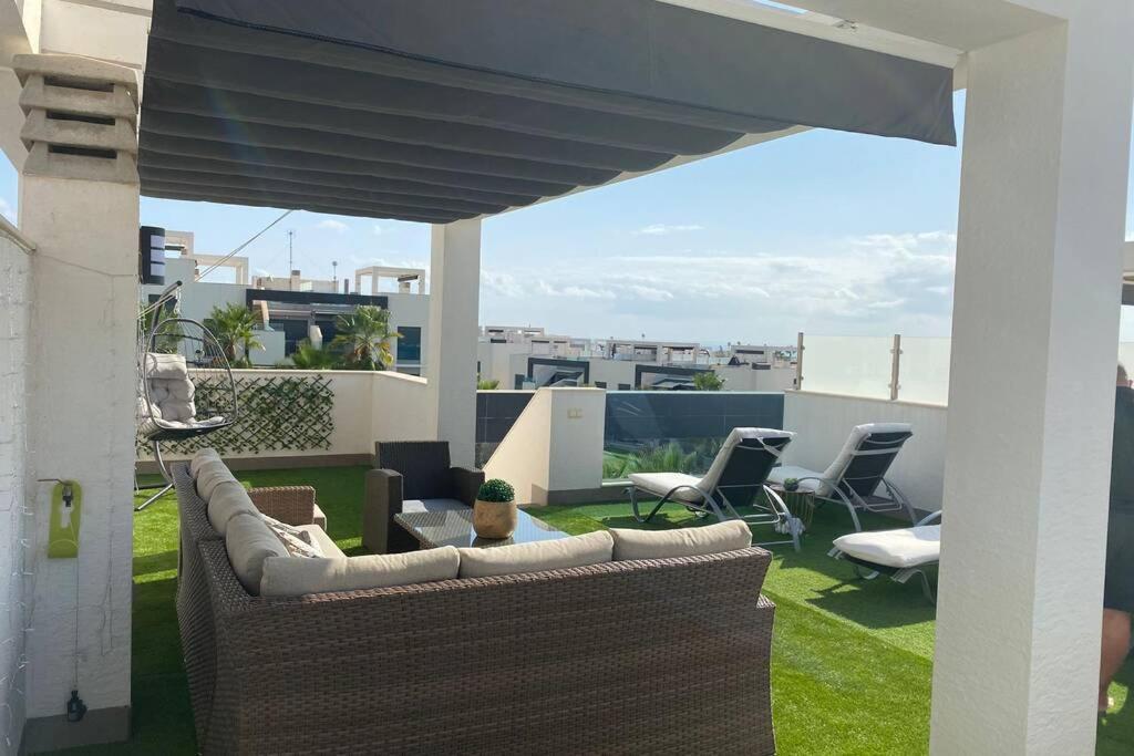 Luxury Penthouse Oasis Beach VIII Orihuela Costa Punta Prima ตอร์เรเวียคา ภายนอก รูปภาพ