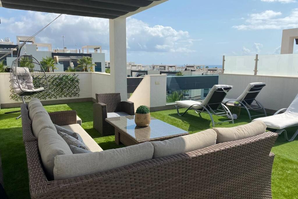 Luxury Penthouse Oasis Beach VIII Orihuela Costa Punta Prima ตอร์เรเวียคา ภายนอก รูปภาพ