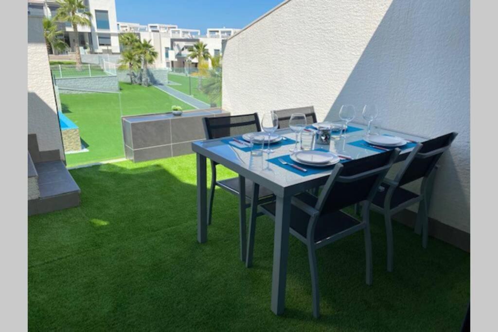 Luxury Penthouse Oasis Beach VIII Orihuela Costa Punta Prima ตอร์เรเวียคา ภายนอก รูปภาพ