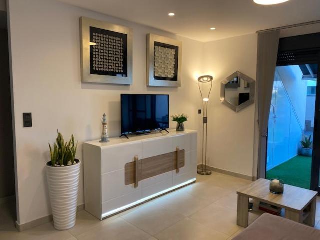 Luxury Penthouse Oasis Beach VIII Orihuela Costa Punta Prima ตอร์เรเวียคา ภายนอก รูปภาพ